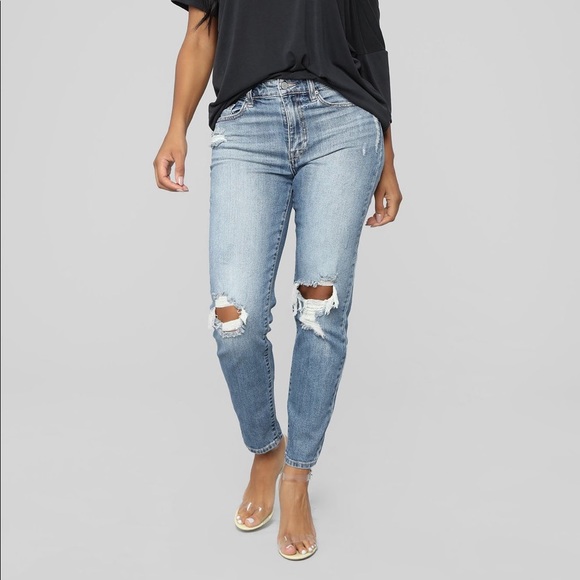 Tobi High Rise Mom Jeans - Picture 1 of 8